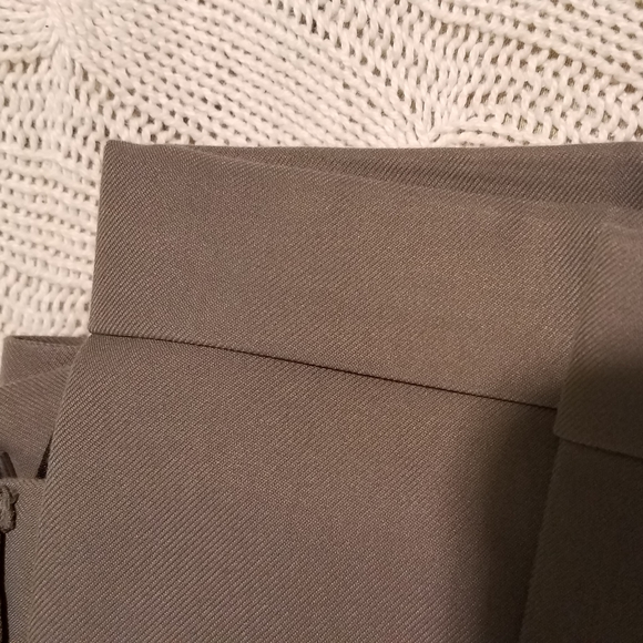 Mens Dress Pants size 38x30 light olive/grey color - Picture 3 of 6